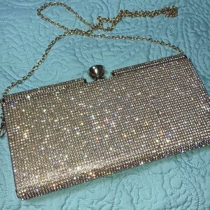 Gold diamond studded purse. With large diamond 💎